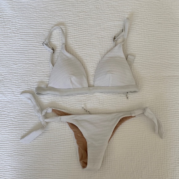 Vitamin A x Lauren B Moss Bikini (XS top | S bottom) - Picture 1 of 4